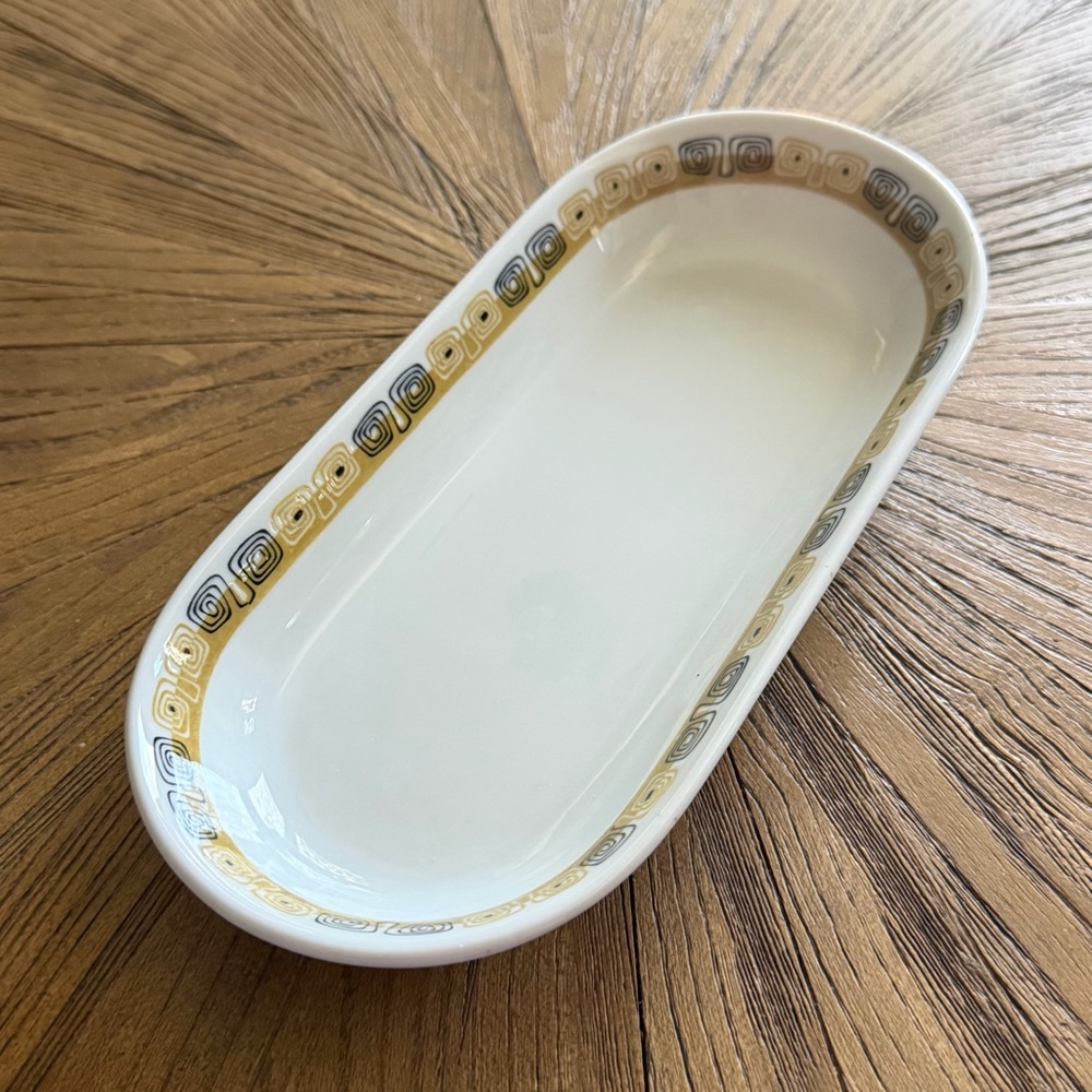 Shenango RimRol WelRoc Restaurantware oval platter plate Modern Pattern Squiggly